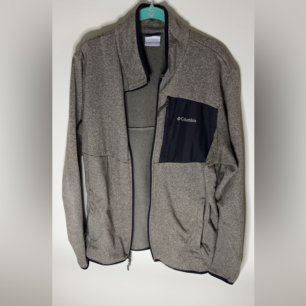 Columbia 100% Polyester jacket, size M, colors taupe/grey and black